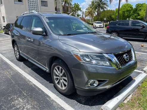 2016 Nissan Pathfinder for sale in Miami, FL