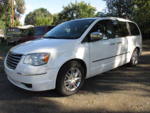 2008 Chrysler T&C Limited for sale in The Dalles, OR