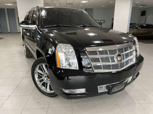 2013 Cadillac Escalade Premium - - by dealer - vehicle for sale in Springfield, IL