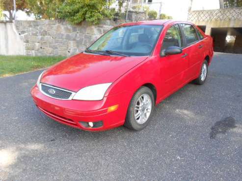 2005 Ford Focus ZX4 SE Low Miles Automatic 4Cyl Excellent Condition!... for sale in Seymour, NY