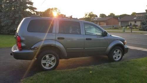 Dodge Durango SLT 2007 4X4 - cars & trucks - by owner - vehicle... for sale in Waunakee, WI