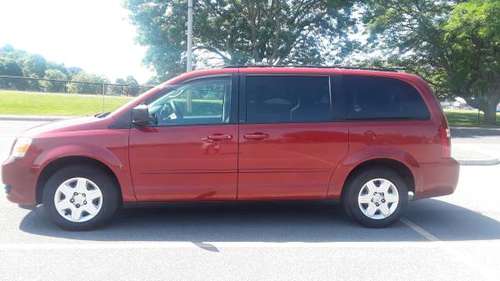 2010 Dodge Grand caravan - cars & trucks - by dealer - vehicle... for sale in Brewerton, NY