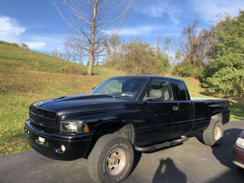 2001 Ram 1500 quad cab 4x4 for sale in Stockertown, PA