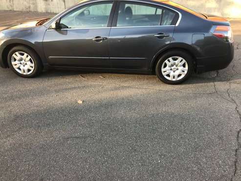 2008 Nissan Altima very clean runs drives & looks great - cars &... for sale in binghamton, NY