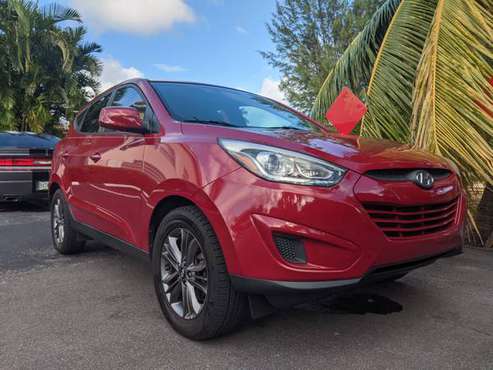 2015 Red Hyundai Tucson GLS - cars & trucks - by owner - vehicle... for sale in Fort Lauderdale, FL