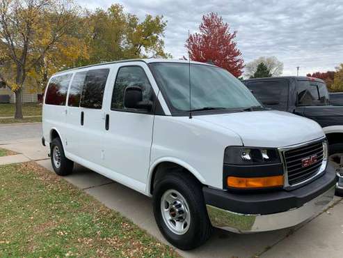 2016 GMC SAVANA 2500 LOW MILES for sale in Lincoln, MO