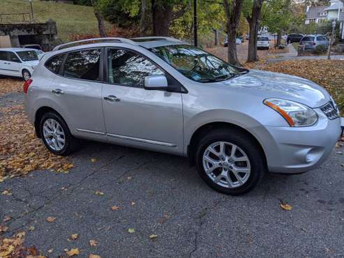 2011 Nissan Rogue SL AWD Premium - cars & trucks - by owner -... for sale in Worcester, MA