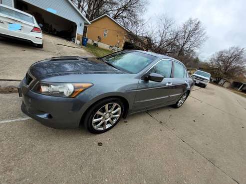 2008 Honda Accord XLE V6 - cars & trucks - by owner - vehicle... for sale in Collinsville, MO