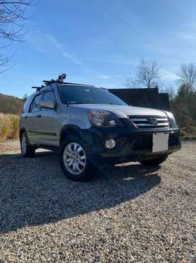 2005 Silver Honda CRV 5 Speed Manual 247,000 Miles - cars & trucks -... for sale in Beverly, MA