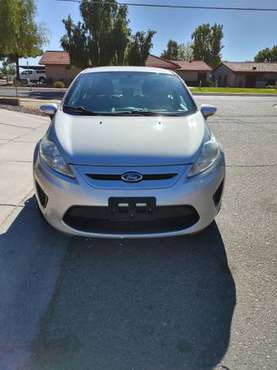 Ford Fiesta SE - cars & trucks - by owner - vehicle automotive sale for sale in Phoenix, AZ