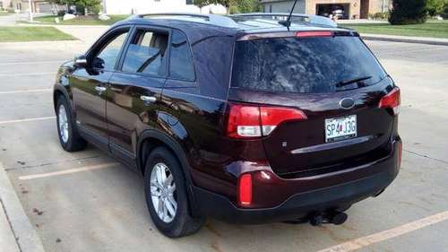 2014 Kia Sorento V6 AWD - cars & trucks - by owner - vehicle... for sale in Columbia, MO