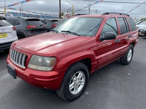 2004 Jeep Grand Cherokee Laredo 4dr SUV - cars & trucks - by dealer... for sale in Victoria, TX