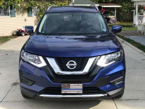 2017 NISSAN ROGUE SV - cars & trucks - by owner - vehicle automotive... for sale in Ypsilanti, MI