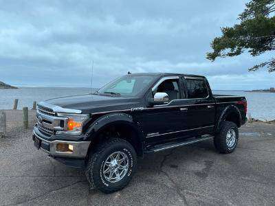 2019 F 150 Diesel crew cab Lifted, custom, low miles - cars & trucks... for sale in Marquette, MI