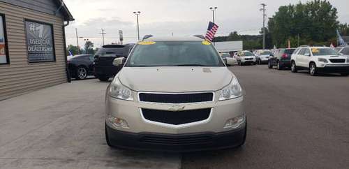 V6 POWER!! 2011 Chevrolet Traverse FWD 4dr LT w/1LT for sale in Chesaning, MI