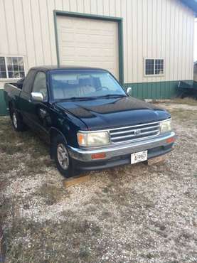 Toyota T100 2wd SRS extCab - cars & trucks - by owner - vehicle... for sale in Kewaunee, WI