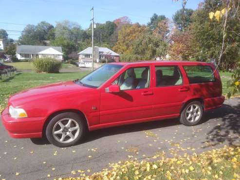 1999 volvo v70 heated leather seats - cars & trucks - by owner -... for sale in Bristol, CT