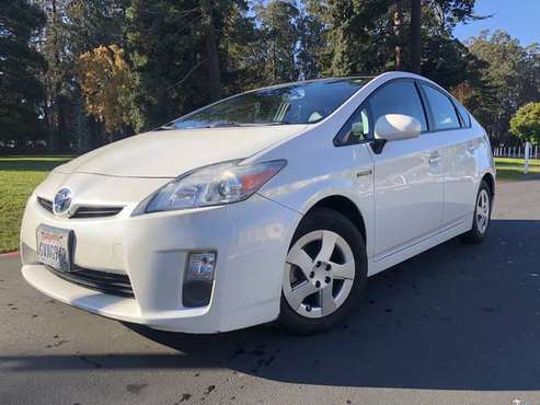 2011 Toyota Prius IV • Pearl White • Hybrid - cars & trucks - by... for sale in San Mateo, CA