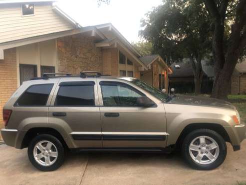 2006 Jeep Grand Cherokee 4x4 - CLEAN! - cars & trucks - by owner -... for sale in Arlington, TX