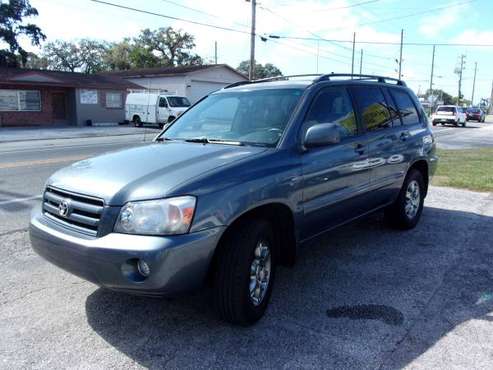 2005 TOYOTA HIGHLANDER V6 LEATHER HOLIDAY - cars & trucks - by... for sale in Holiday, FL