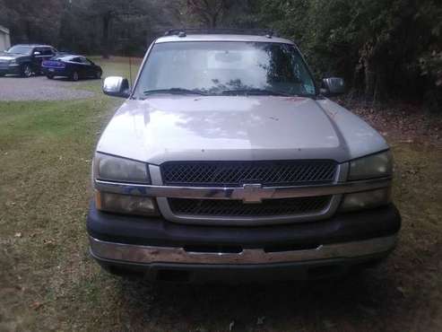 2005 Chevy Avalanche - cars & trucks - by owner - vehicle automotive... for sale in Shreveport, LA