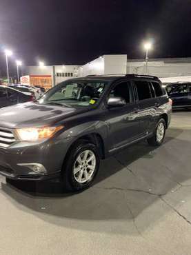 2012 Toyota Highlander SE 4wd V-6 w/Tow Package (iw210041a) - cars &... for sale in Burlingame, CA