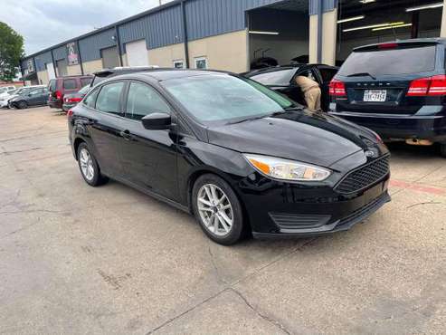 Ford focus 2018 - - by dealer - vehicle automotive sale for sale in Arlington, TX
