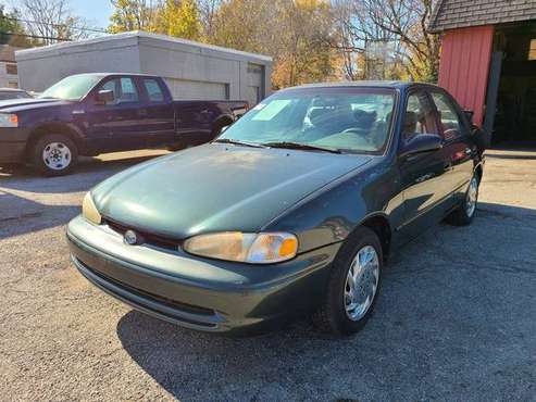 2002 Geo Prizm (Toyota Corolla ) 125 k miles, run and drives good for sale in Louisville, KY