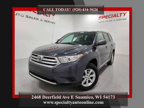 2011 Toyota Highlander AWD! New Brakes! Clean Carfax! RUST FREE... for sale in Suamico, WI