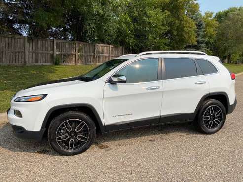 2017 Jeep Cherokee Limited 4X4 - cars & trucks - by dealer - vehicle... for sale in Eden Prairie, MN