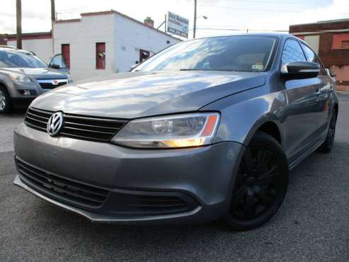 2012 Volkswagen Jetta SE Hot Deal/Drives great & Clean Title for sale in Roanoke, VA