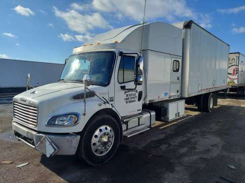 2007 freightliner straight box truck for sale in Dearborn Heights, MI