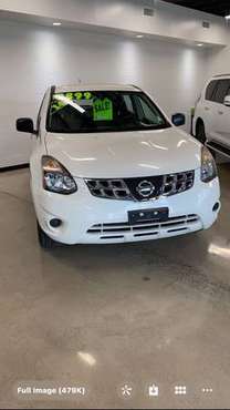 2014 Nissan ,102100 miles - cars & trucks - by dealer - vehicle... for sale in Medford, OR