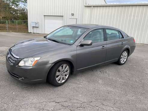 2006 Avalon XLS - cars & trucks - by owner - vehicle automotive sale for sale in Wrightsville Beach, NC