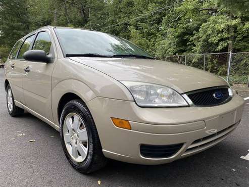2007 Ford Focus ZXW SE - cars & trucks - by owner - vehicle... for sale in Paterson, NJ