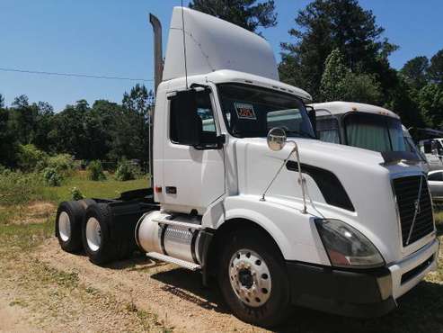 Clean 2008 Volvo VN - - by dealer - vehicle automotive for sale in Fayetteville, GA