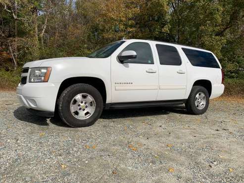 2011 CHEVROLET SUBURBAN LT 4X4 LOADED!! for sale in Thomasville, NC