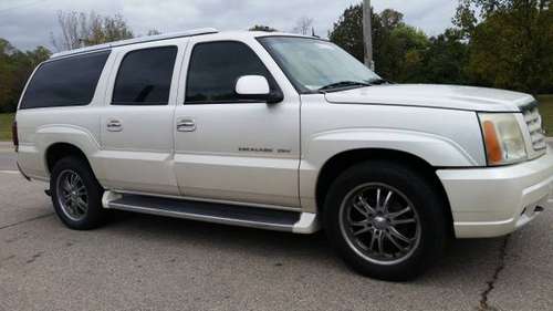 03 CADILLAC ESCALADE ESV AW- DIAMOND WHITE - SHARP/ GOOD LOOKING SUV! for sale in Miamisburg, OH