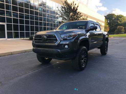 2019 Toyota Tacoma SR5 4X4 - cars & trucks - by dealer - vehicle... for sale in Spartanburg, SC