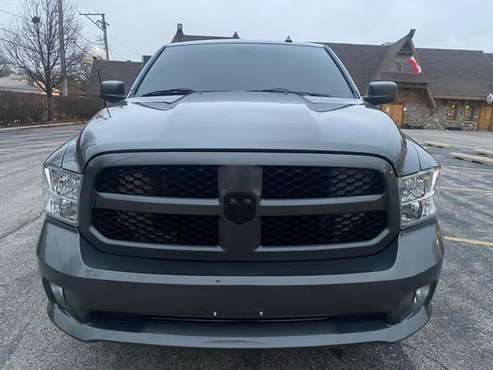 Dodge Ram Hemi 2013 - cars & trucks - by owner - vehicle automotive... for sale in Chicago, IL