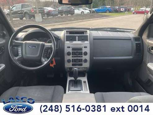 2011 Ford Escape XLT - SUV - - by dealer - vehicle for sale in Fenton, MI
