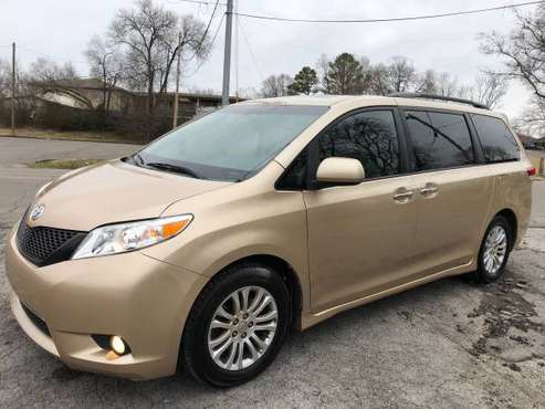 2012 TOYOTA SIENNA XLE 107, 000 MILES - - by dealer for sale in Smyrna, TN