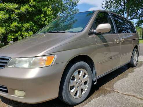 Honda Odyssey Van - 2004 for sale in Knoxville, TN