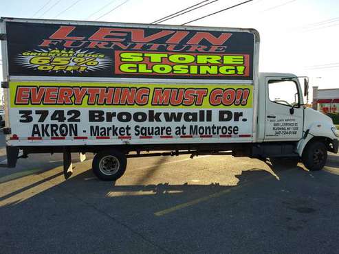 Hino 2006 Box Truck - cars & trucks - by owner - vehicle automotive... for sale in Akron, OH