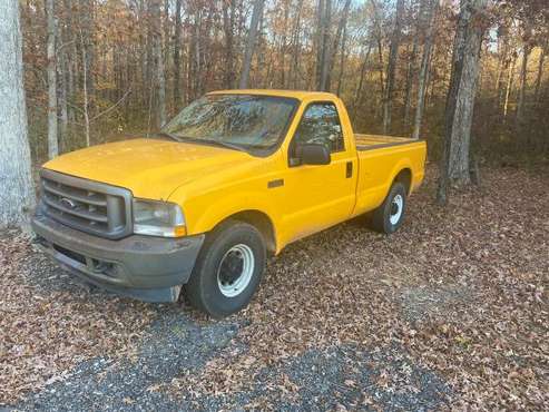 2004 Ford F-250 Super Duty XL Pickup Original One Owner - cars & for sale in Fayetteville, GA