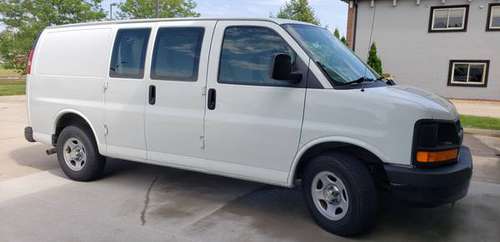 2006 Chevrolet Express van for sale in Clive, IA