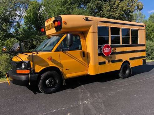2008 Bluebird Chevrolet School Bus 6.6L Duramax 23 passenger for sale in milwaukee, WI