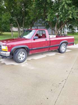 Low mile 1995 Dakota 2wd for sale in Guthrie Center, MN