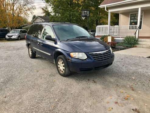 2006 Chrysler Town & Country - $2999 - Down Payment Only - cars &... for sale in Perry, OH
