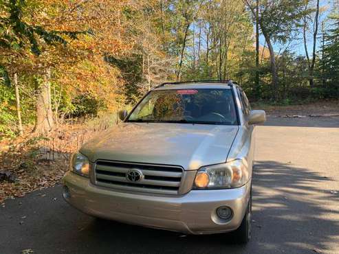 2005 Toyota Highlander Limited for sale in Milford, NY